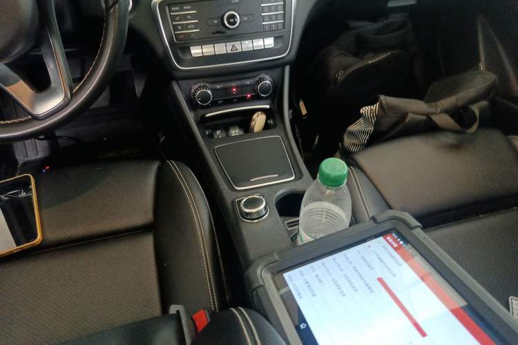 Used Mercedes-Benz GLA 2018 GLA 200 Sport Edition Gear Lever