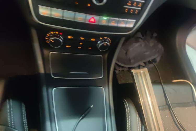 Used Mercedes-Benz GLA 2018 GLA 220 4MATIC Sport Edition Gear Lever