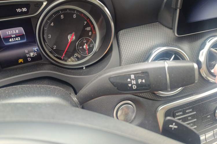 Used Mercedes-Benz GLA 2018 GLA 200 Sport Edition Gear Lever