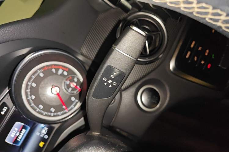 Used Mercedes-Benz GLA 2018 GLA 200 Sport Edition Gear Lever