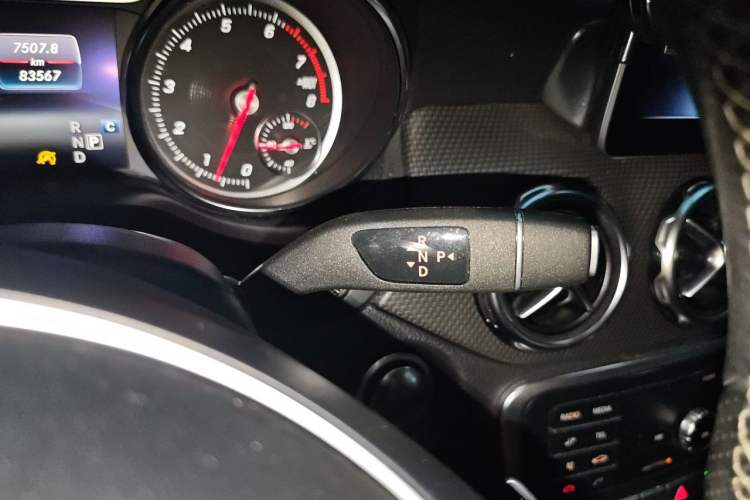 Used Mercedes-Benz GLA 2018 GLA 200 Sport Edition Gear Lever