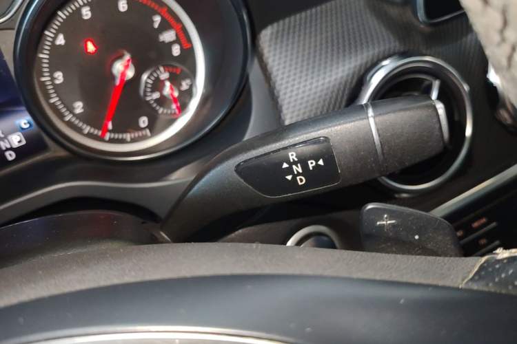 Used Mercedes-Benz GLA 2018 GLA 200 Sport Edition Gear Lever