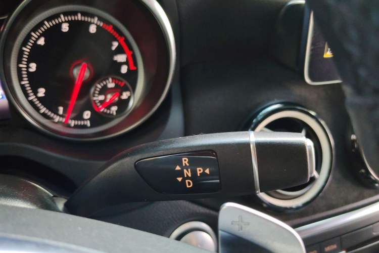 Used Mercedes-Benz GLA 2018 GLA 200 Polar Limited Edition Gear Lever