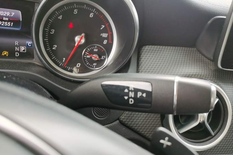 Used Mercedes-Benz GLA 2018 GLA 200 Fashion Model Gear Lever