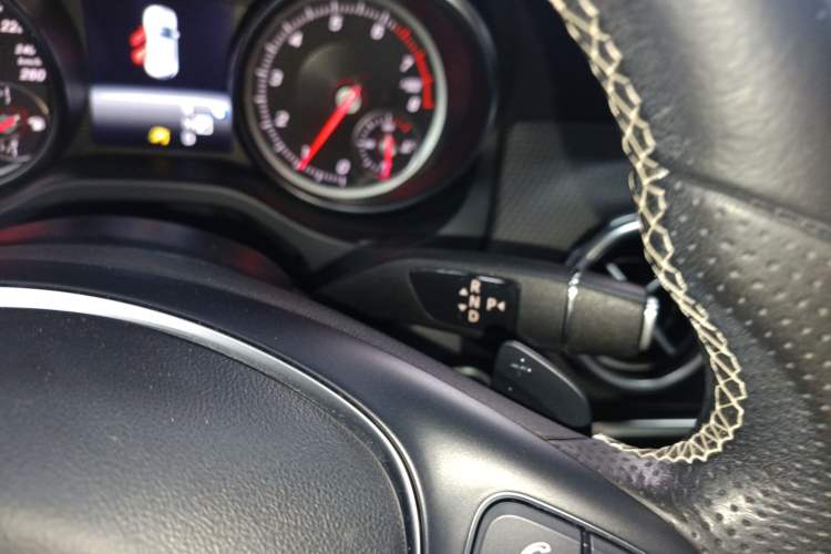 Used Mercedes-Benz GLA 2018 GLA 200 Sport Edition Gear Lever