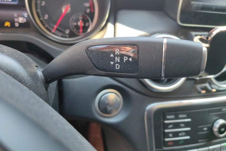 Used Mercedes-Benz GLA 2018 GLA 200 Sport Edition Gear Lever