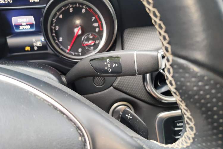 Used Mercedes-Benz GLA 2018 GLA 200 Fashion Model Gear Lever