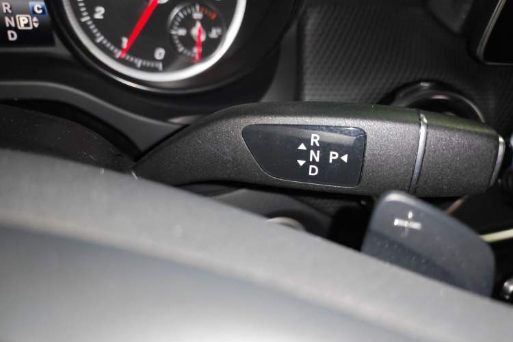 Used Mercedes-Benz GLA 2018 GLA 220 4MATIC Sport Edition Gear Lever