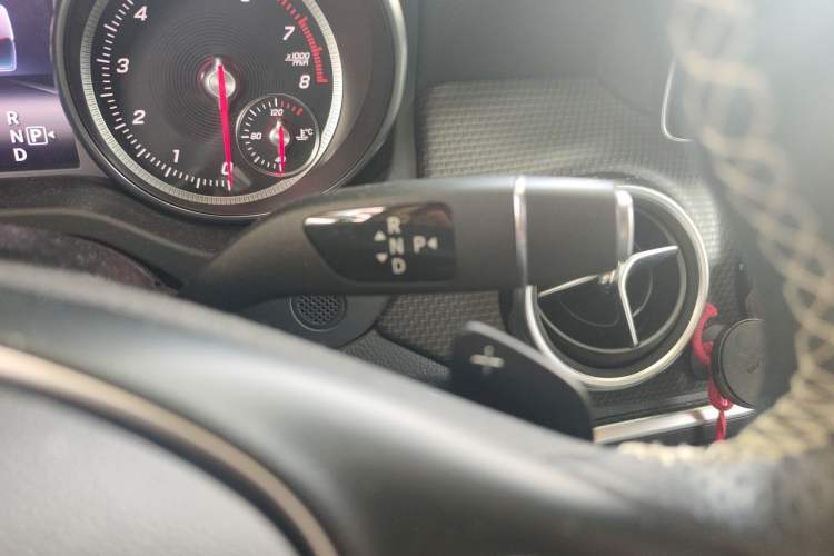 Used Mercedes-Benz GLA 2018 GLA 200 Sport Edition Gear Lever