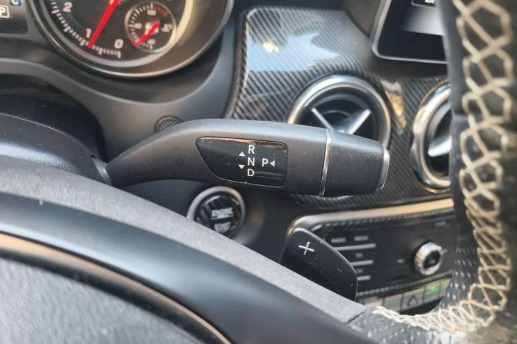 Used Mercedes-Benz GLA 2018 GLA 200 Sport Edition Gear Lever