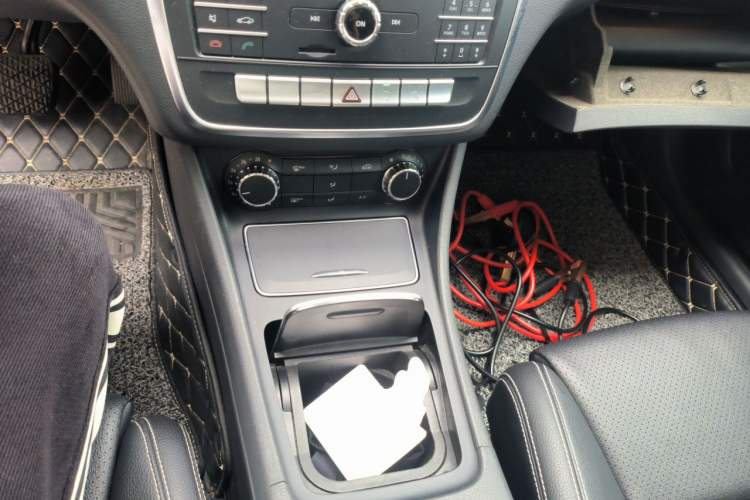 Used Mercedes-Benz GLA 2018 GLA 200 Sport Edition Gear Lever
