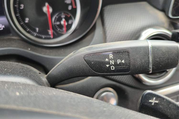 Used Mercedes-Benz GLA 2018 GLA 200 Fashion Model Gear Lever