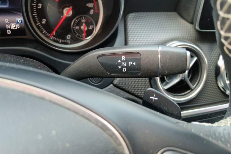 Used Mercedes-Benz GLA 2018 GLA 200 Sport Edition Gear Lever