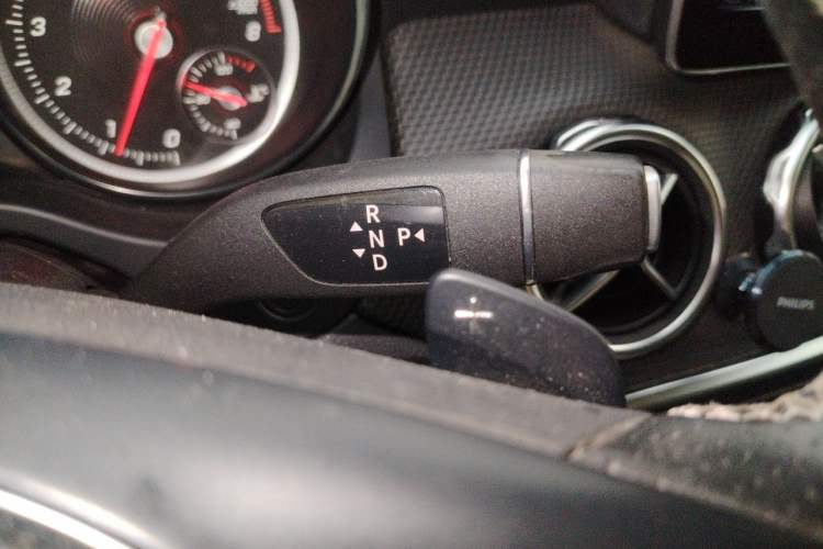Used Mercedes-Benz GLA 2018 GLA 200 Sport Edition Gear Lever
