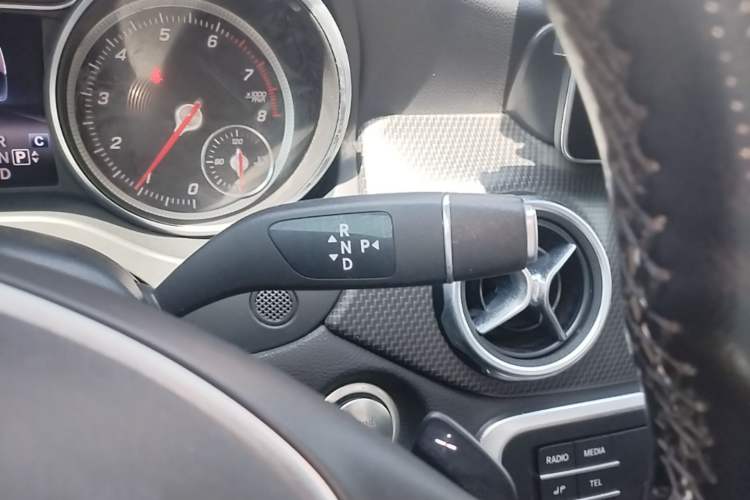 Used Mercedes-Benz GLA 2018 GLA 200 Sport Edition Gear Lever