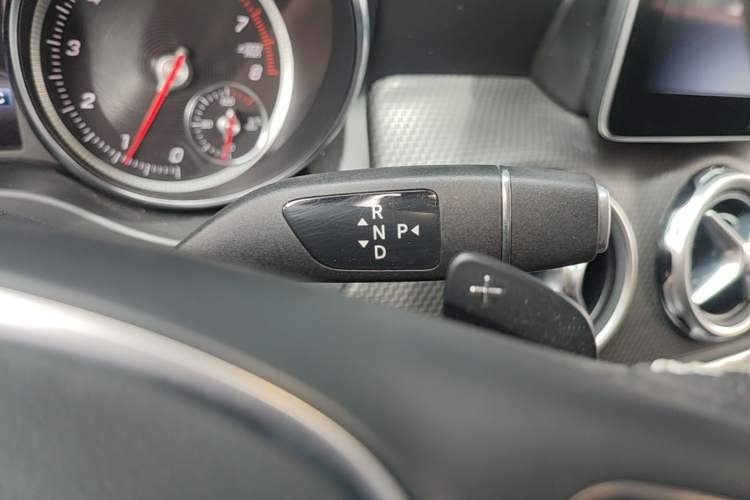 Used Mercedes-Benz GLA 2018 GLA 200 Sport Edition Gear Lever