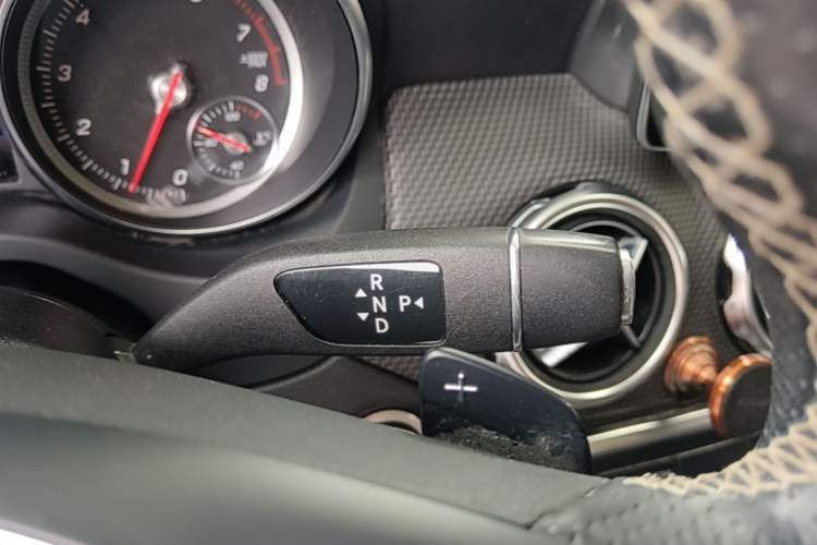 Used Mercedes-Benz GLA 2018 GLA 200 Sport Edition Gear Lever