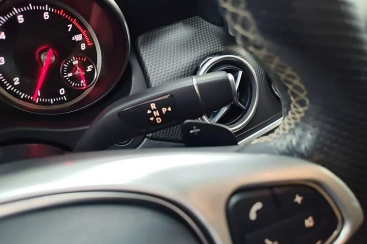 Used Mercedes-Benz GLA 2018 GLA 200 Fashion Model Gear Lever