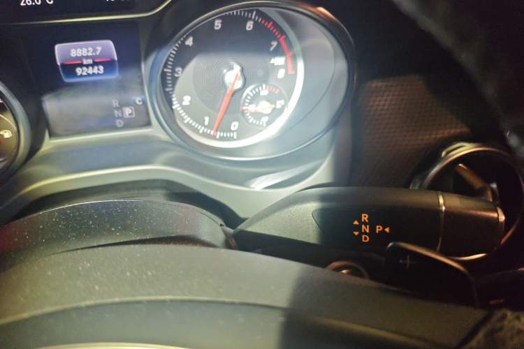 Used Mercedes-Benz GLA 2018 GLA 200 Fashion Model Gear Lever