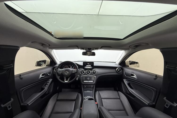 Used Mercedes-Benz GLA 2018 GLA 200 Sport Edition Headliner