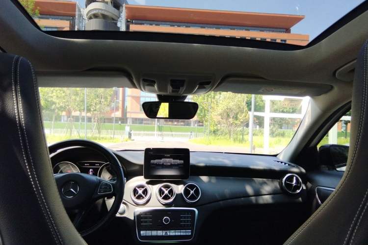 Used Mercedes-Benz GLA 2018 GLA 220 4MATIC Sport Edition Headliner