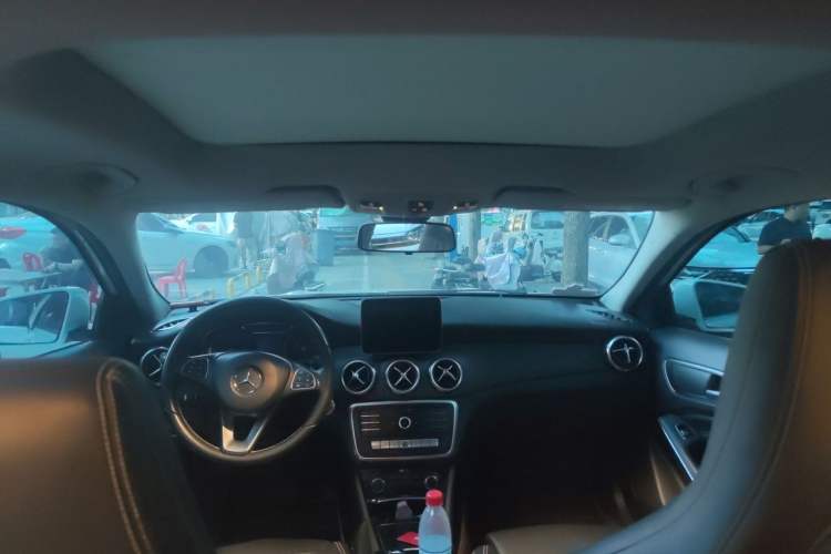 Used Mercedes-Benz GLA 2018 GLA 200 Sport Edition Headliner