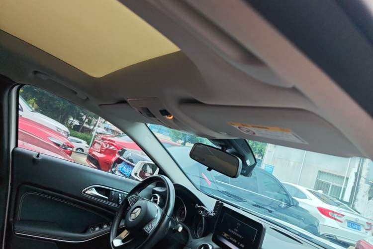 Used Mercedes-Benz GLA 2018 GLA 200 Sport Edition Headliner