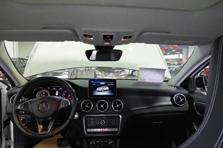 Used Mercedes-Benz GLA 2018 GLA 220 4MATIC Sport Edition Headliner