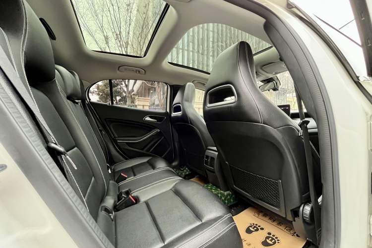 Used Mercedes-Benz GLA 2018 GLA 200 Sport Edition Headliner