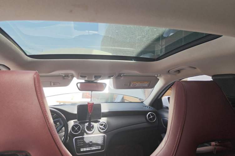 Used Mercedes-Benz GLA 2018 GLA 200 Sport Edition Headliner