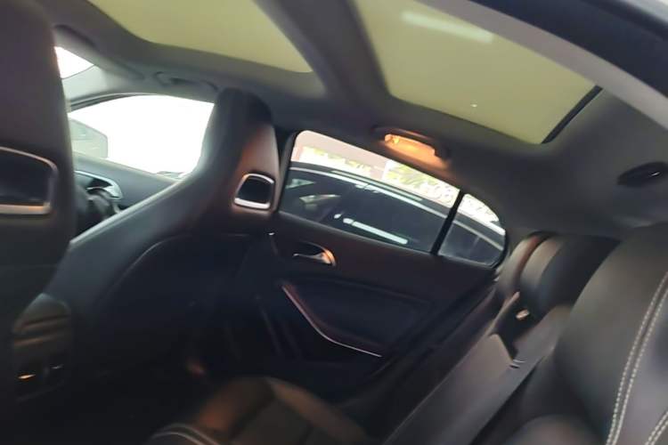 Used Mercedes-Benz GLA 2018 GLA 200 Fashion Model Headliner