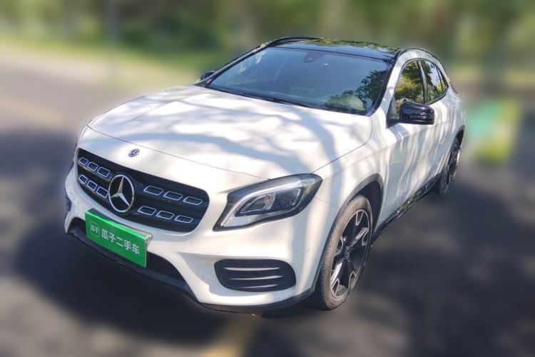 Used Mercedes-Benz GLA 2018 GLA 220 4MATIC Sport Edition Guazi used car, China used car export, Used car for sale, Used  cars, Cheapest cars for sale
