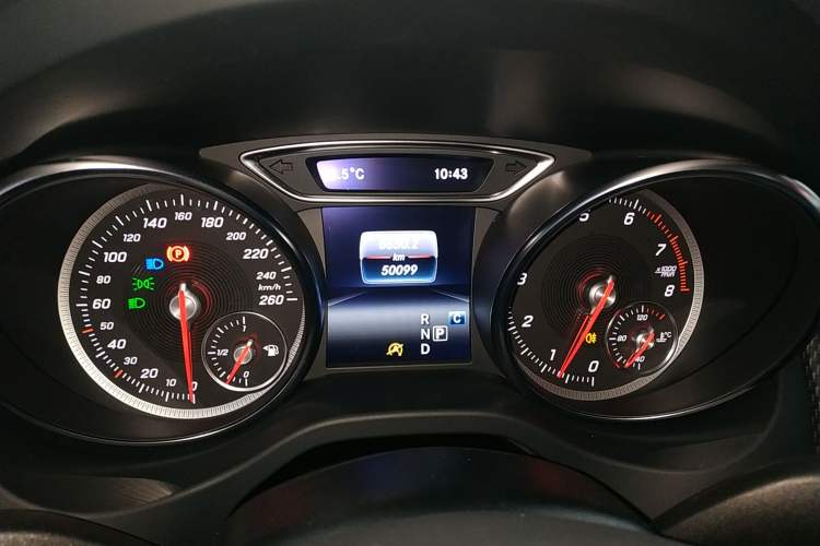 Used Mercedes-Benz GLA 2018 GLA 200 Fashion Model Instrument Cluster
