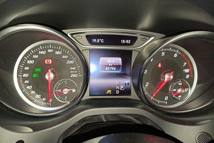 Used Mercedes-Benz GLA 2018 GLA 200 Fashion Model Instrument Cluster