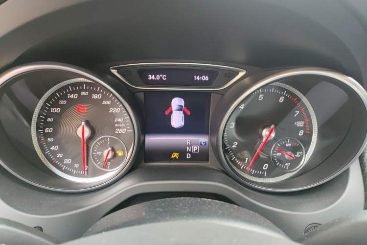 Used Mercedes-Benz GLA 2018 GLA 200 Sport Edition Instrument Cluster