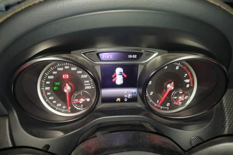 Used Mercedes-Benz GLA 2018 GLA 220 4MATIC Sport Edition Instrument Cluster