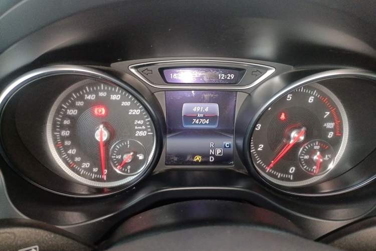 Used Mercedes-Benz GLA 2018 GLA 200 Sport Edition Instrument Cluster
