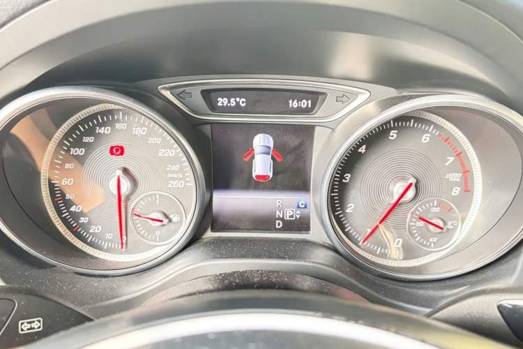 Used Mercedes-Benz GLA 2018 GLA 200 Fashion Model Instrument Cluster
