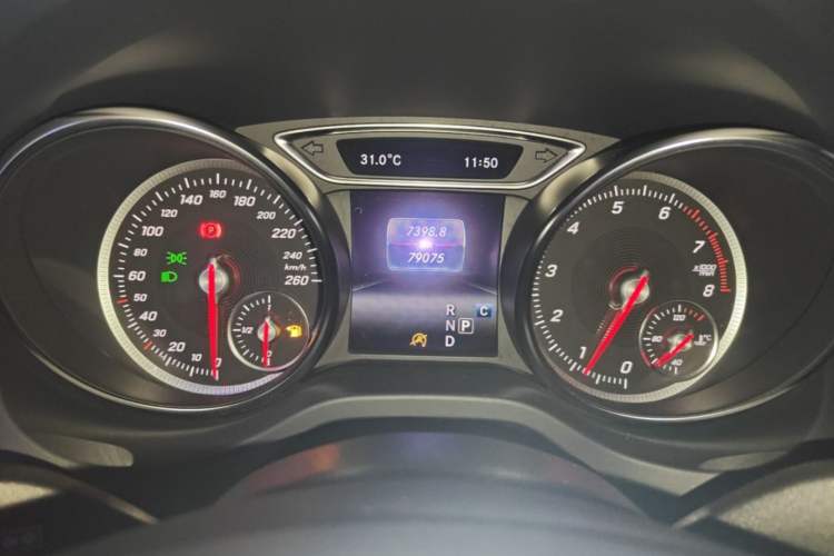 Used Mercedes-Benz GLA 2018 GLA 200 Fashion Model Instrument Cluster
