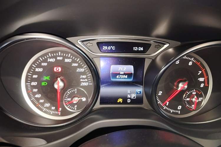 Used Mercedes-Benz GLA 2018 GLA 200 Sport Edition Instrument Cluster