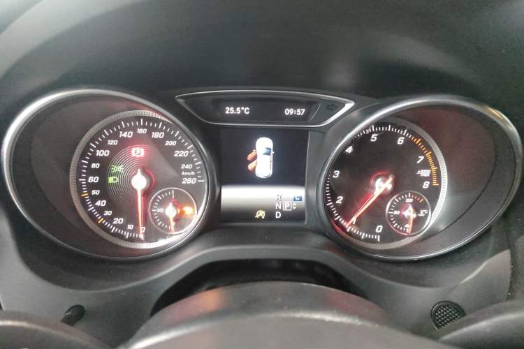 Used Mercedes-Benz GLA 2018 GLA 200 Polar Limited Edition Instrument Cluster