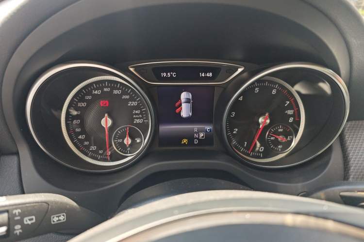 Used Mercedes-Benz GLA 2018 GLA 220 4MATIC Sport Edition Instrument Cluster