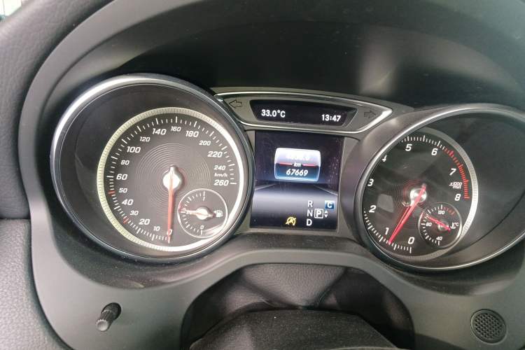 Used Mercedes-Benz GLA 2018 GLA 200 Sport Edition Instrument Cluster
