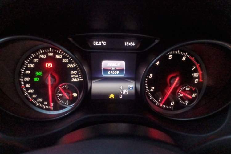 Used Mercedes-Benz GLA 2018 GLA 200 Sport Edition Instrument Cluster