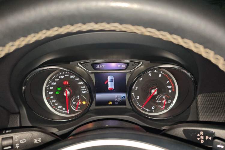 Used Mercedes-Benz GLA 2018 GLA 200 Sport Edition Instrument Cluster