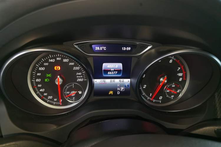 Used Mercedes-Benz GLA 2018 GLA 200 Fashion Model Instrument Cluster