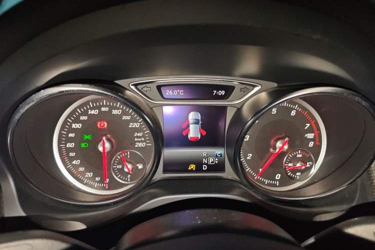 Used Mercedes-Benz GLA 2018 GLA 200 Sport Edition Instrument Cluster
