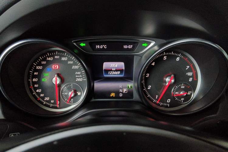 Used Mercedes-Benz GLA 2018 GLA 220 4MATIC Sport Edition Instrument Cluster