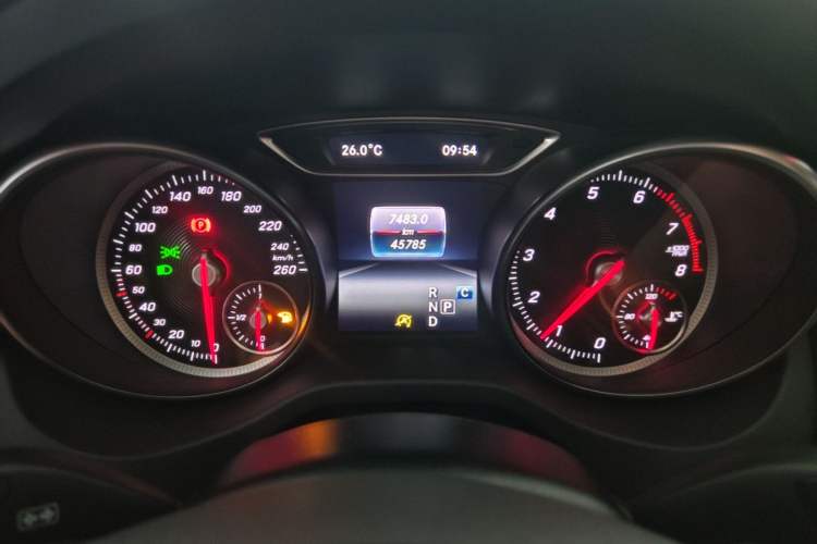 Used Mercedes-Benz GLA 2018 GLA 200 Sport Edition Instrument Cluster