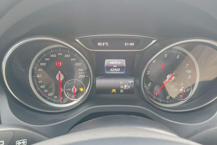 Used Mercedes-Benz GLA 2018 GLA 200 Sport Edition Instrument Cluster